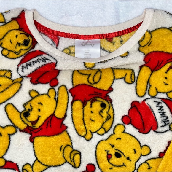 Disney| Winnie the Pooh Fuzzy Pajama Set | Medium - Picture 4 of 6
